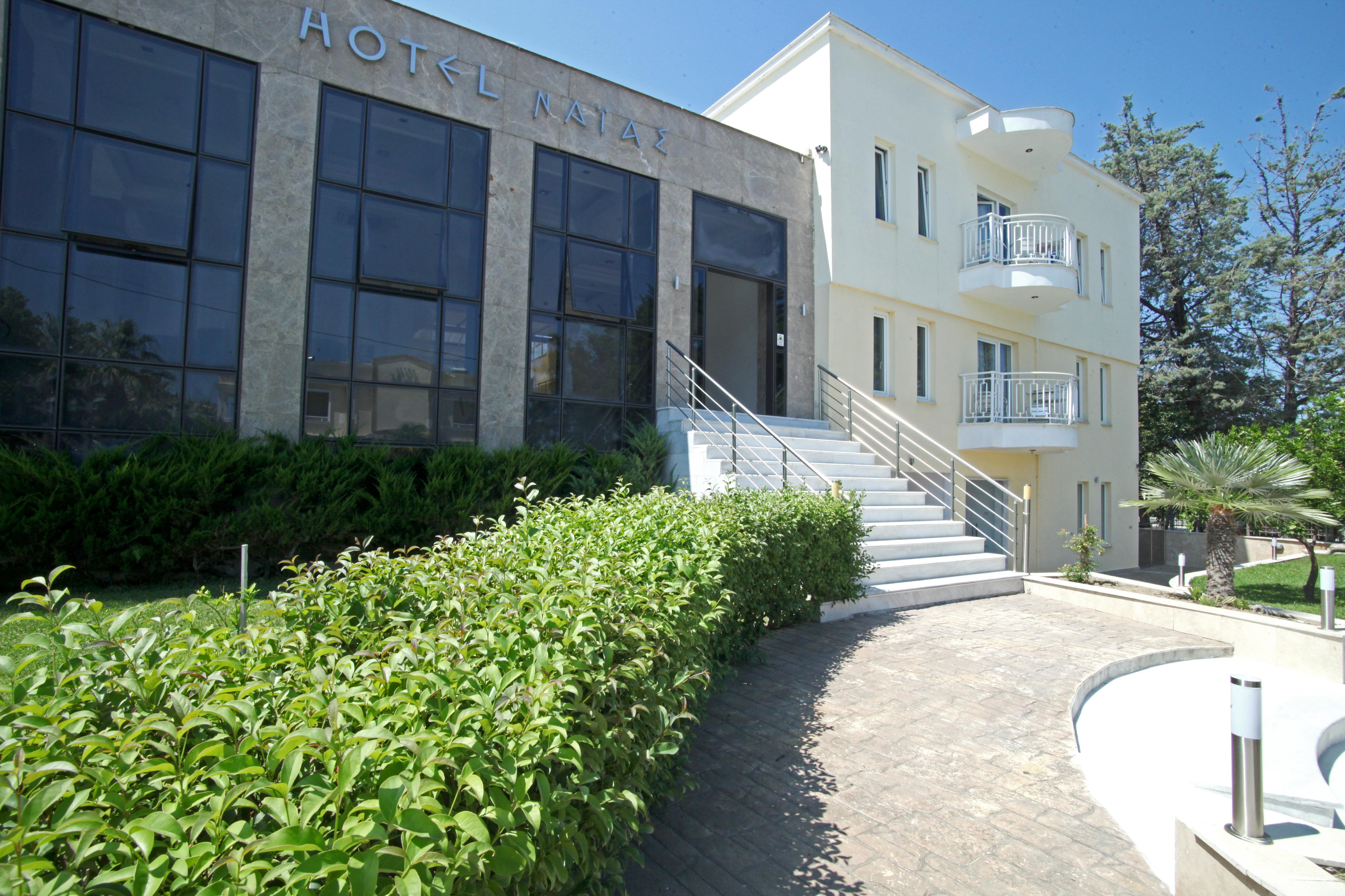 Naias Aparthotel Hanioti Bagian luar foto