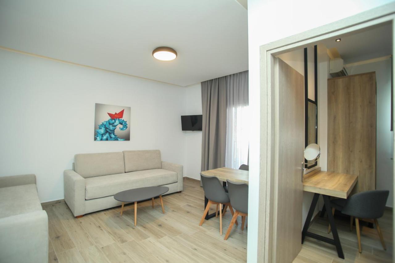 Naias Aparthotel Hanioti Bagian luar foto