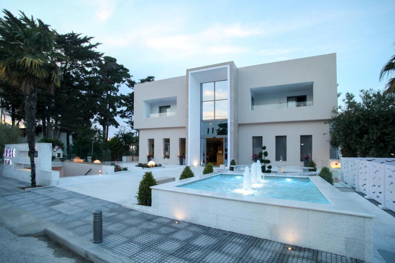 Naias Aparthotel Hanioti Bagian luar foto
