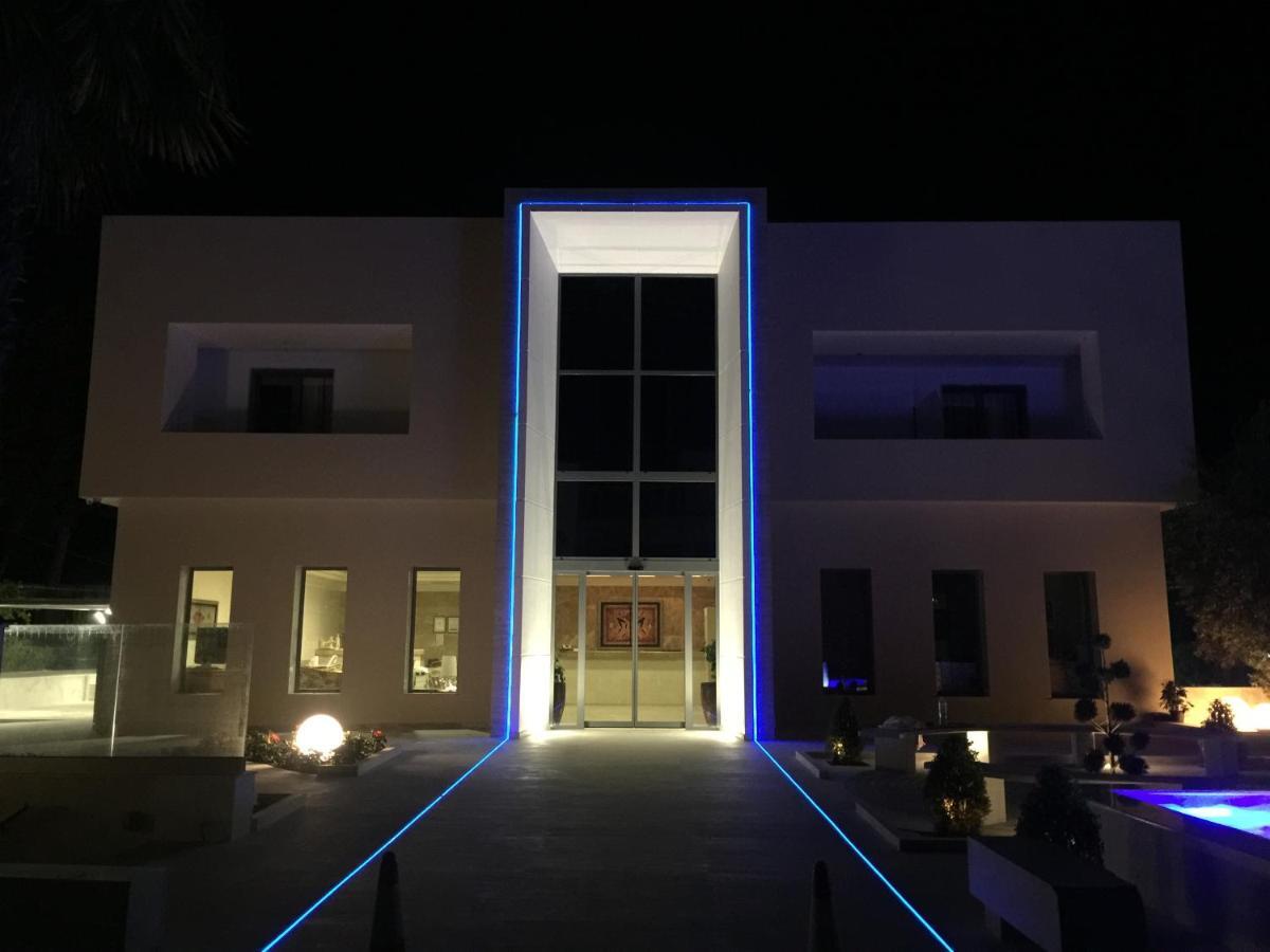 Naias Aparthotel Hanioti Bagian luar foto