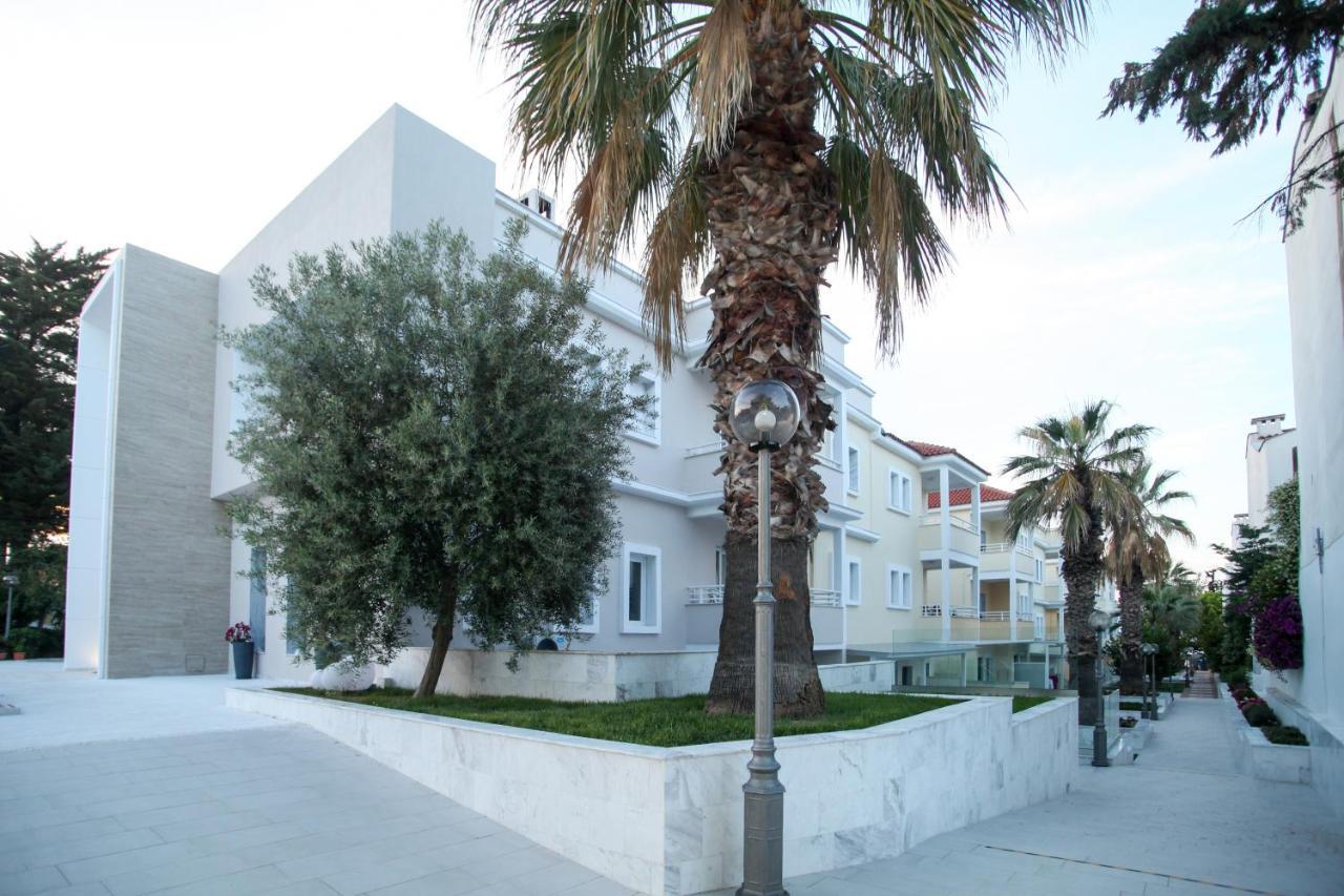 Naias Aparthotel Hanioti Bagian luar foto